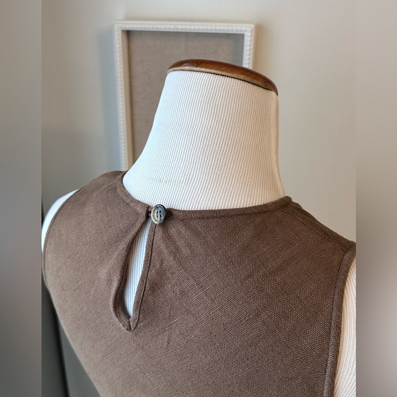 Sleeveless linen side slit dress - Picture 3 of 5